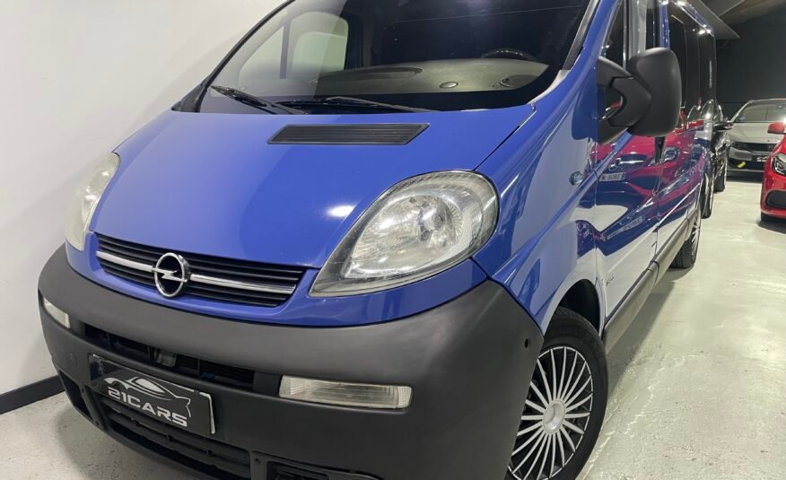 OPEL Vivaro 2.5 CDTi 135 CV CAMPER